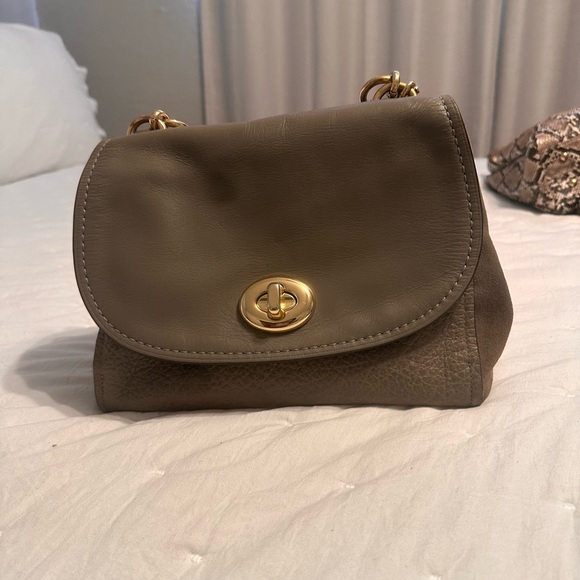 Coach crossbody - Picture 2 of 9